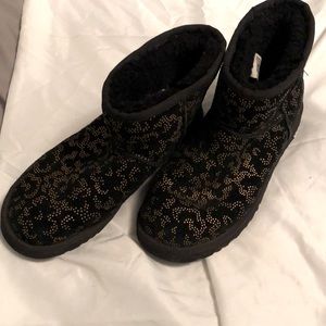 Ugh Black with gold Detail short Boots